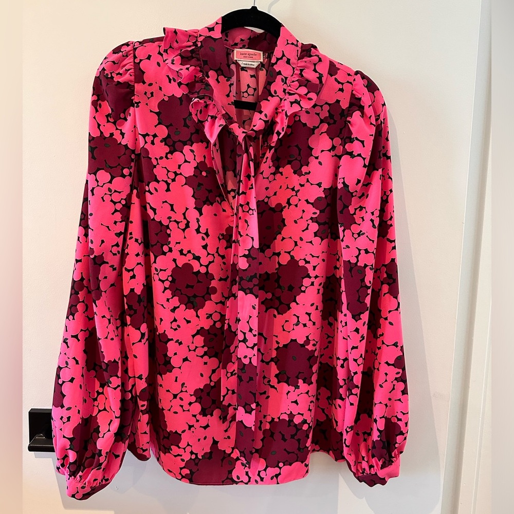 Size Large Kate Spade blouse Flawless condition.